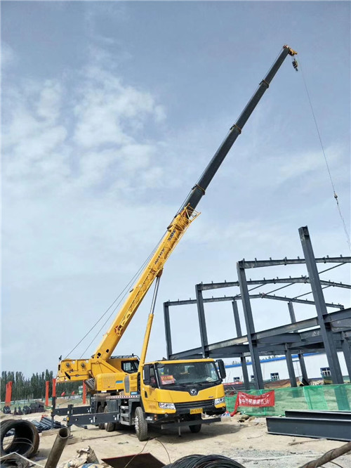 兴和县超高层建筑钢结构吊装案例